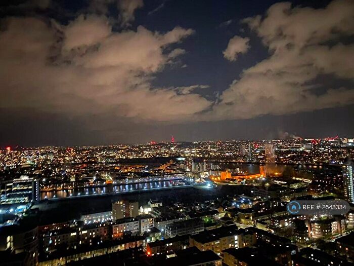 2 Bedroom Flat To Rent In Maine Tower, London, E14