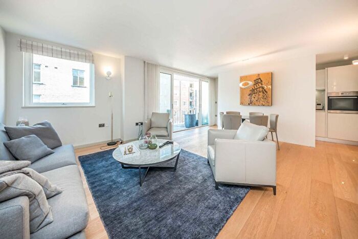 3 Bedroom Flat To Rent In William Mews, London, SW1X