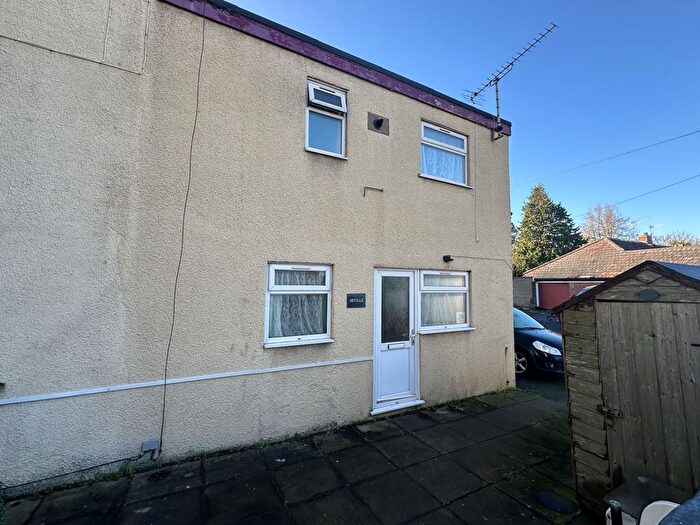 1 Bedroom Maisonette For Sale In Teignmouth Hill, Dawlish, EX7