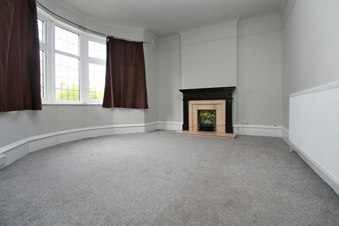 4 Bedroom Semi-Detached House To Rent In Tannsfeld Road, Sydenham, SE26