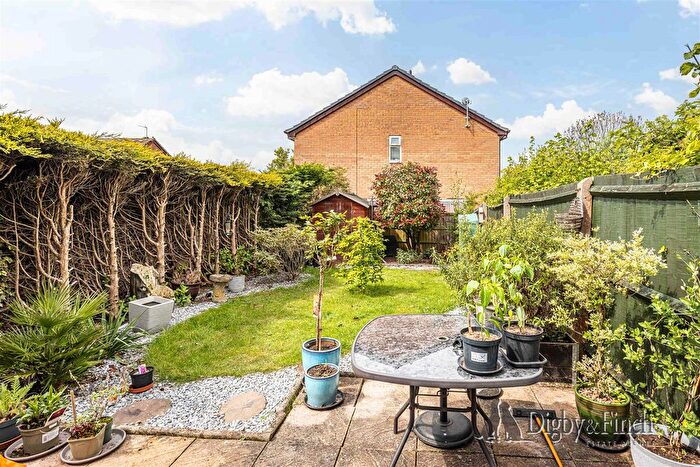 2 Bedroom End Terrace House For Sale In Coledale, West Bridgford, Nottingham, NG2