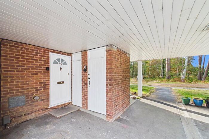 2 Bedroom End Of Terrace House For Sale In Ringwood, Bracknell, Berkshire, RG12