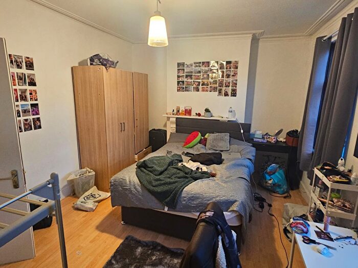 5 Bedroom Terraced House To Rent In Cobbold Road, London, W12