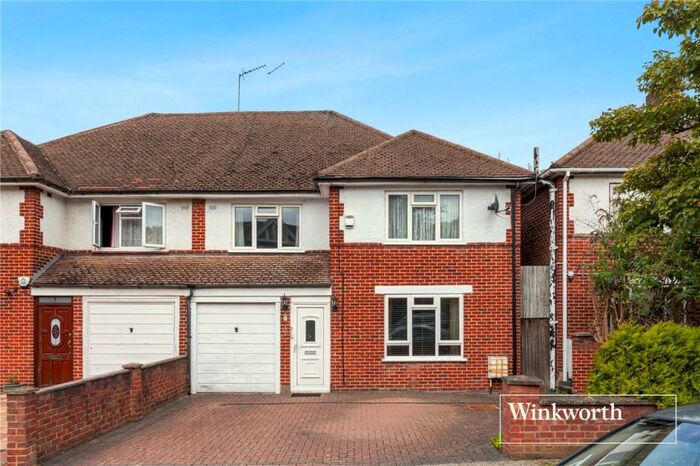 4 Bedroom Semi-Detached House To Rent In Lansdowne Road, Finchley, London, N3