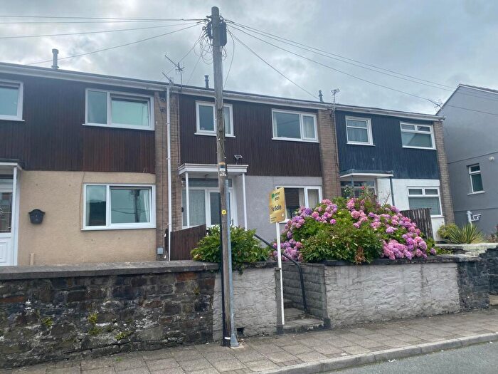 3 Bedroom Terraced House For Sale In Brook Street, Aberdare, CF44