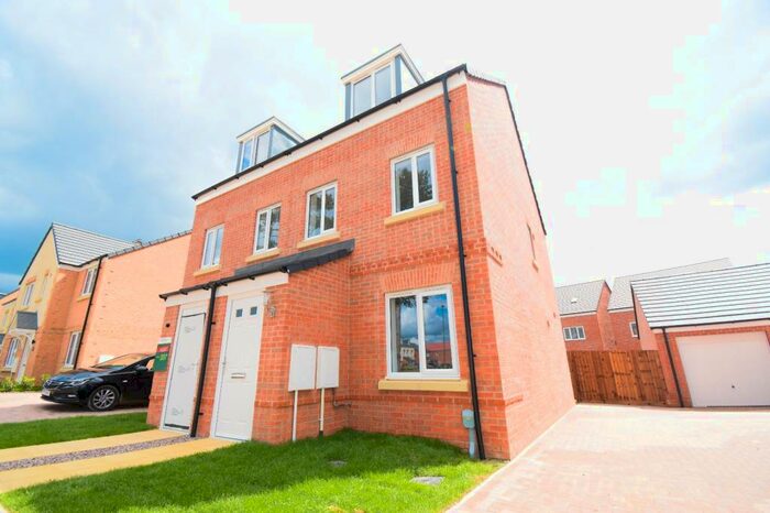 3 Bedroom Semi-Detached House To Rent In Everdon Drive, Scholars Green, Northampton, NN2