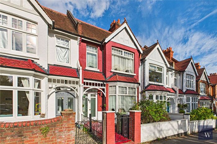 4 Bedroom Terraced House For Sale In Trinity Rise, London, SW2
