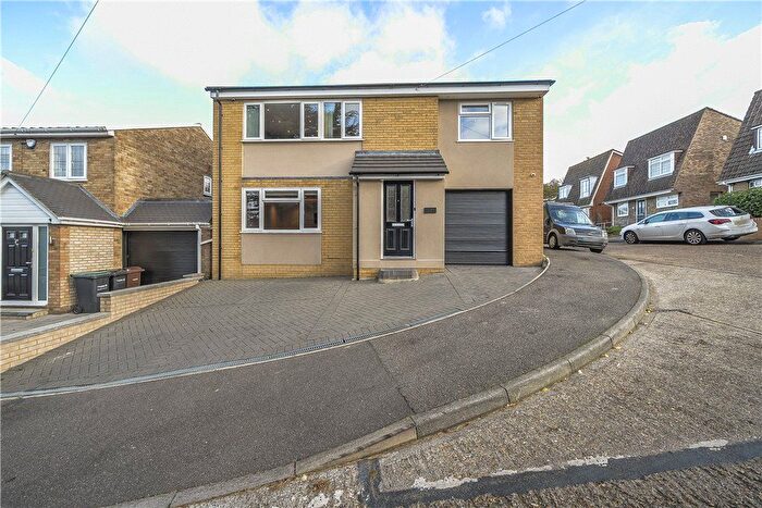 5 Bedroom Detached House For Sale In Bader Walk, Northfleet, Gravesend, DA11