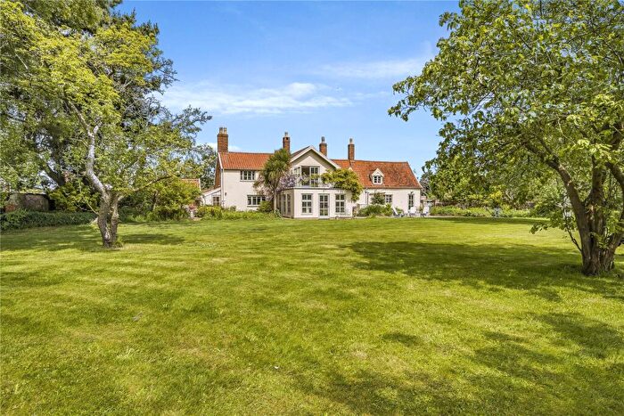 5 Bedroom Detached House For Sale In Church Common, Snape, Saxmundham, Suffolk, IP17