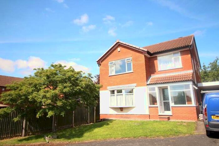 4 Bedroom Detached House To Rent In The Tynes, Stoke Heath, Bromsgrove, B60