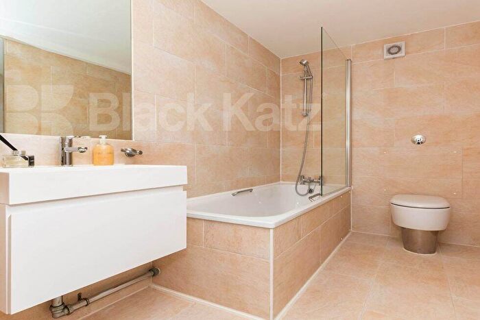 1 Bedroom Flat To Rent In Ability Plaza, Dalston, E8