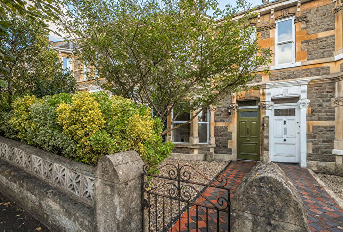 4 Bedroom Terraced House For Sale In Kipling Avenue, Bath, Somerset, BA2