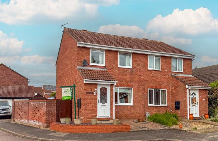 3 Bedroom Semi-Detached House For Sale In Jenkins Close, Eaton Socon, St Neots, PE19