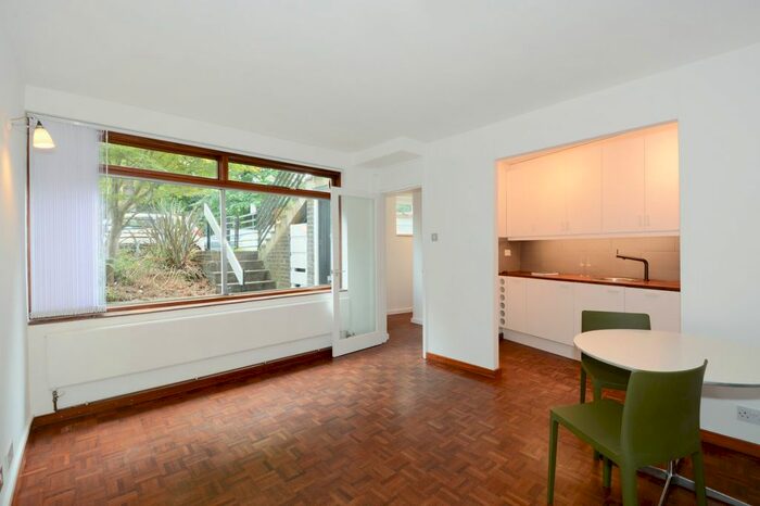 1 Bedroom Flat To Rent In Gore Road, London, E9