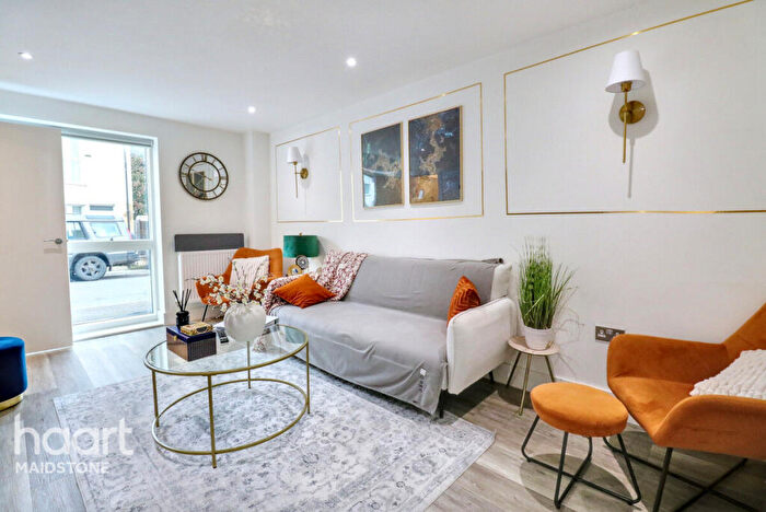 3 Bedroom Town House For Sale In Brunswick Street, Maidstone, ME15