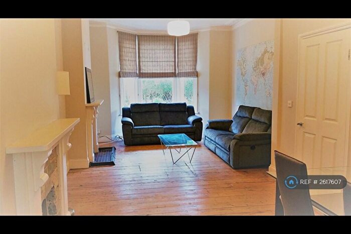 4 Bedroom Terraced House To Rent In St. John's Hill Grove, London, SW11