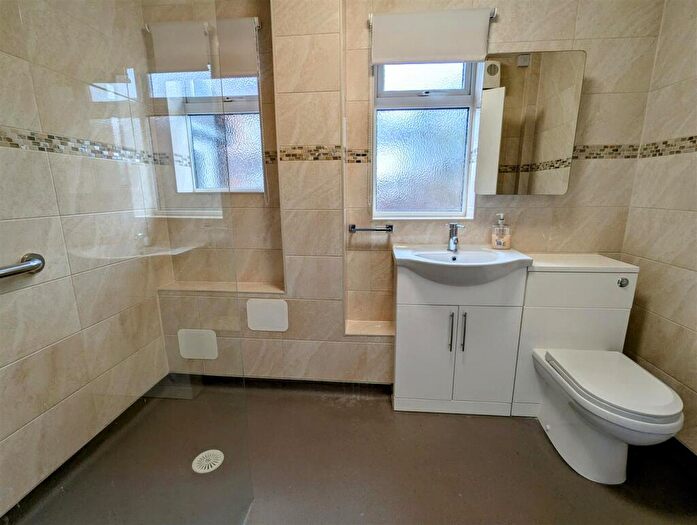 2 Bedroom Detached Bungalow For Sale In Weobley, N/W Herefordshire, HR4