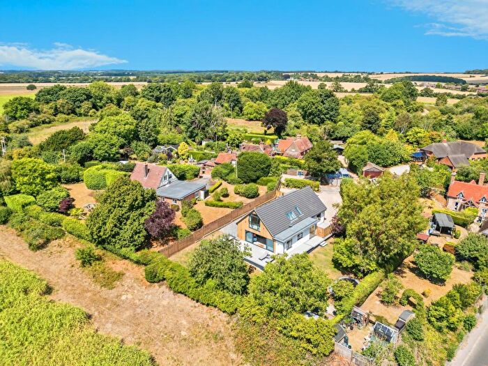 5 Bedroom Detached House For Sale In Beedon, Newbury, RG20