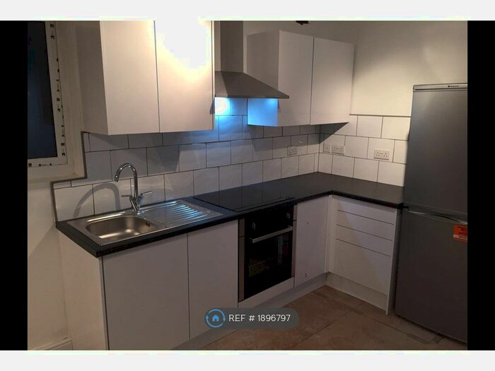 2 Bedroom Flat To Rent In St Pauls Rd, Northampton, NN2