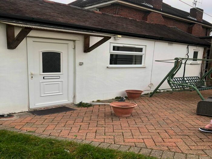 Studio To Rent In Church Road, Hayes, Middlesex, UB3