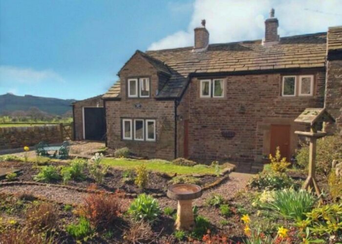 3 Bedroom Semi-Detached House To Rent In Dolly Lane; Buxworth., SK23