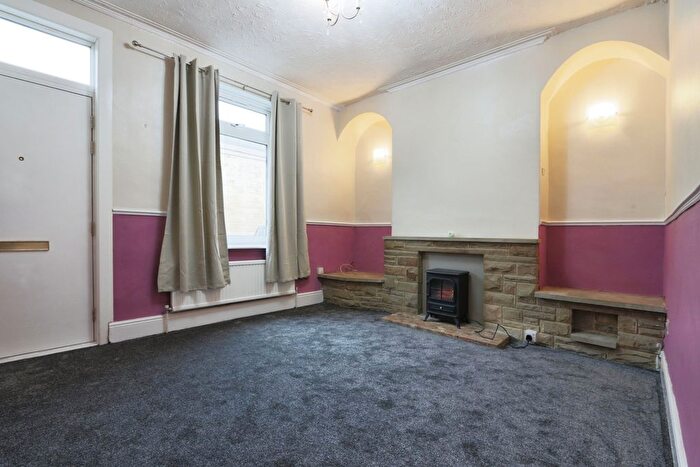 2 Bedroom Property To Rent In Marlborough Street, Wakefield, WF2