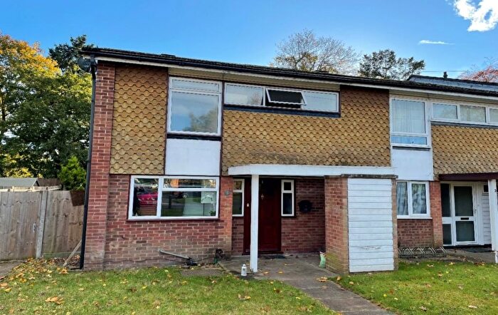5 Bedroom End Terrace House For Sale In Cherrywood Avenue, Englefield Green, Egham, Surrey, TW20