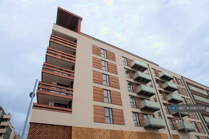 2 Bedroom Flat To Rent In Waterside Way, London, N17