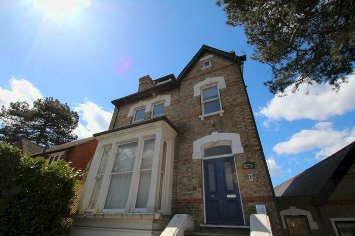 2 Bedroom Flat To Rent In Prince Imperial Road, Chislehurst BR7
