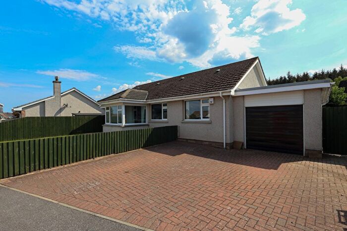 3 Bedroom Detached Bungalow For Sale In Moray Drive, Balloch, Inverness, IV2