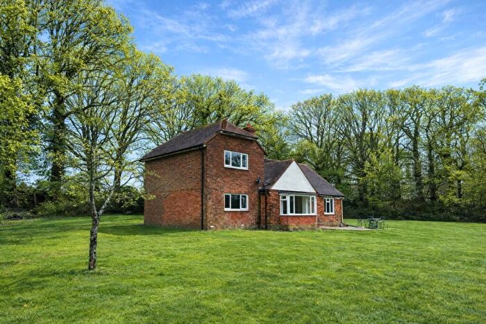 3 Bedroom Cottage To Rent In Skiff Lane Billingshurst, RH14