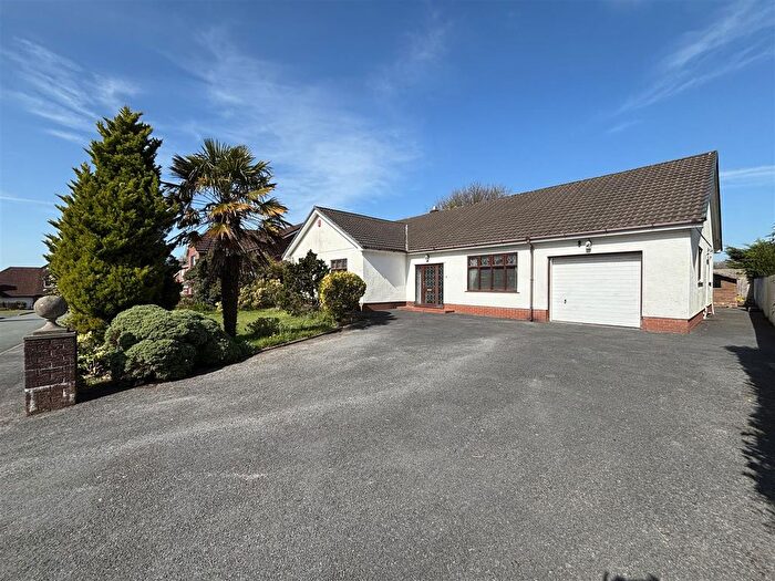 3 Bedroom Detached Bungalow For Sale In Llys Pendderi, Llanelli, SA14