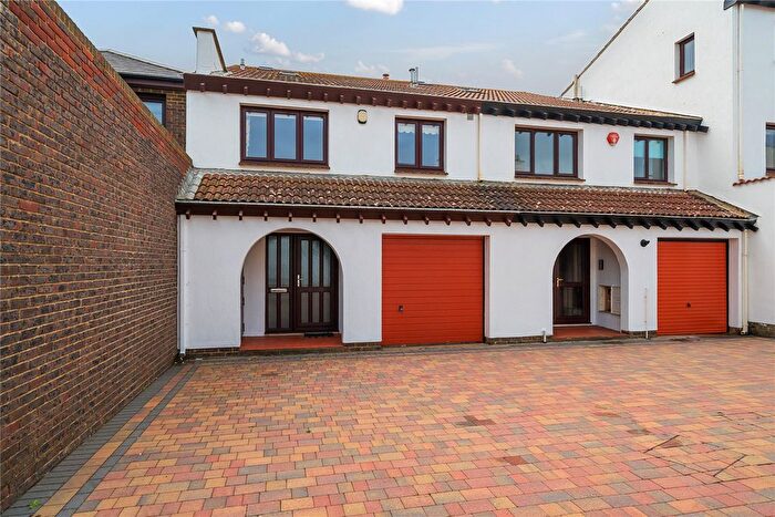3 Bedroom Terraced House To Rent In Shinglebank Drive, Milford On Sea, Lymington, SO41