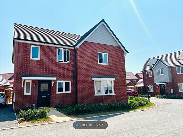 2 Bedroom Semi-Detached House To Rent In Fielding Way, Stevenage, SG1