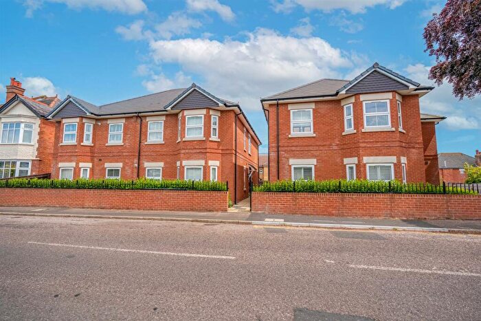 1 Bedroom Apartment To Rent In Southbourne Road, Bournemouth, BH6