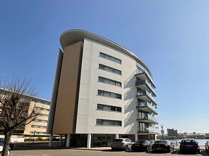 2 Bedroom Flat To Rent In Albert Basin Way, London, E16