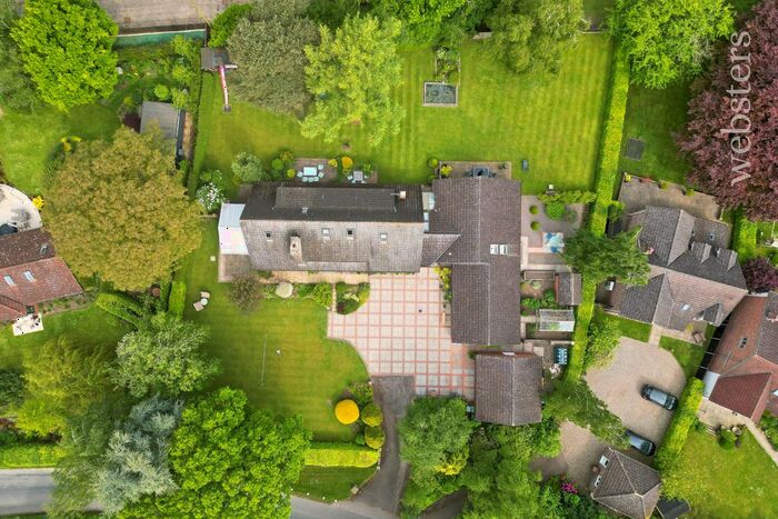 9 Bedroom Detached House For Sale In Bramerton Road, Surlingham, Norwich, NR14