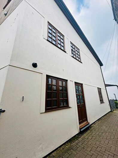 3 Bedroom Terraced House To Rent In South Parade Mews, Penzance, TR18