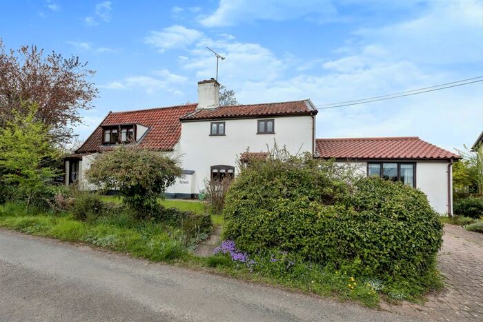 4 Bedroom Detached House For Sale In Cross Street, Drinkstone, Bury St. Edmunds, IP30