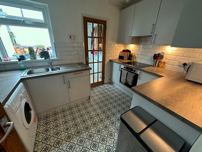 2 Bedroom Terraced House To Rent In Gwendoline Street, Cardiff, CF24