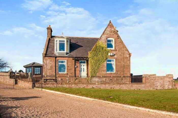 3 Bedroom Detached House For Sale In Woodston Villa, St Cyrus, Montrose DD10