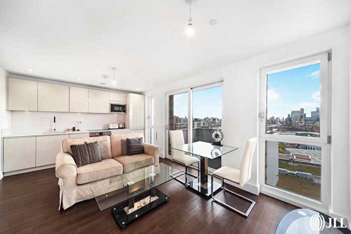 Flat To Rent In Jefferson Plaza London, E3