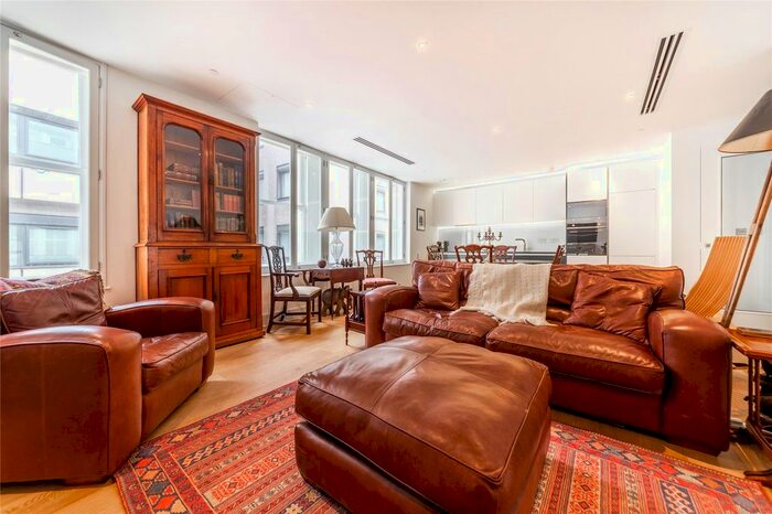 2 Bedroom Flat To Rent In St. Mary At Hill, London, EC3R