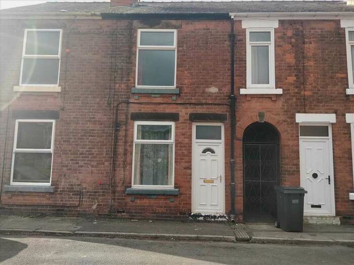 2 Bedroom House To Rent In Bank Street, S40