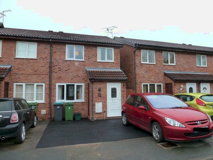 2 Bedroom Terraced House To Rent In Thistledown Close, Rhostyllen, LL14