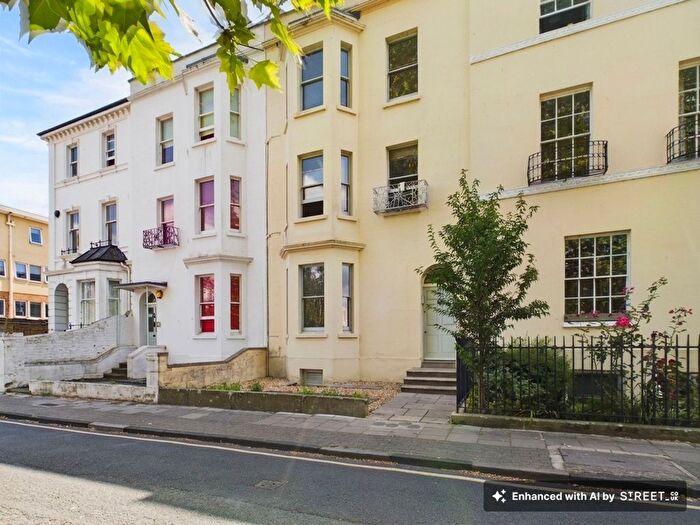 1 Bedroom Flat For Sale In Brunswick Square, Gloucester, GL1