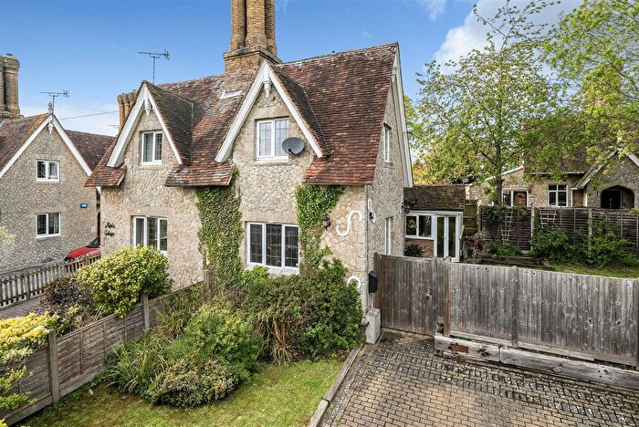 3 Bedroom Semi-Detached House For Sale In Wheelers Lane, Linton, Maidstone, ME17