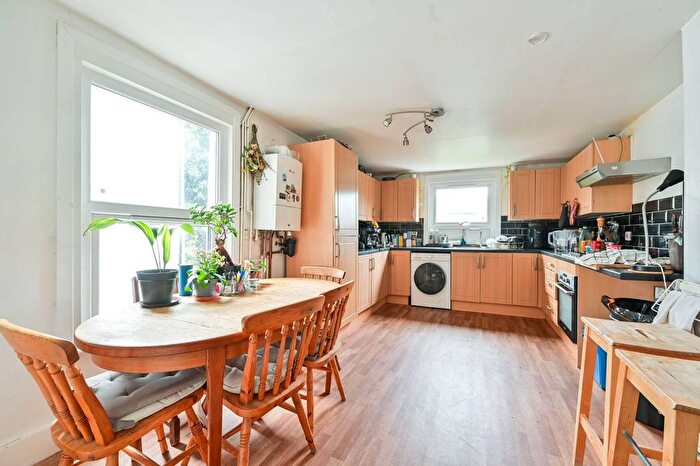 4 Bedroom Terraced House To Rent In Derwent Grove, East Dulwich, London, SE22