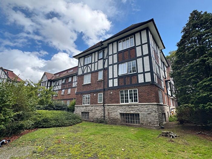 3 Bedroom Flat To Rent In Millbrook Road East, Southampton, Hampshire, SO15