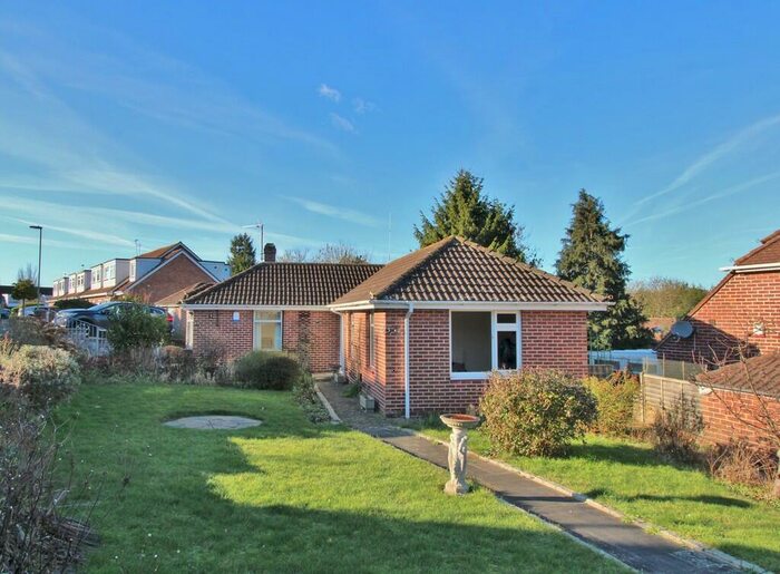 3 Bedroom Detached Bungalow For Sale In Riverside Avenue, Fareham, PO16